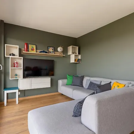 Apartment Travel Homes - Wilnest, Nested With A View